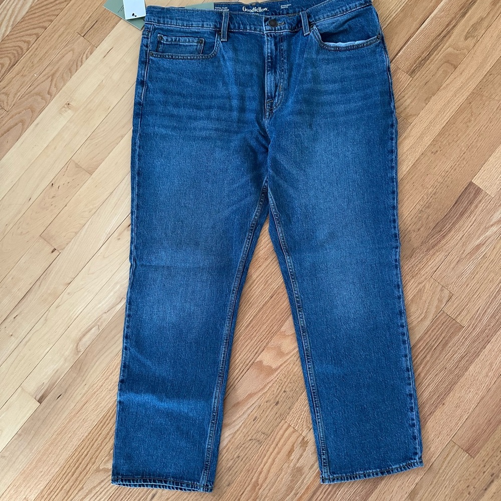 Goodfellow & Co men’s straight fit jeans - medium wash 38x30
